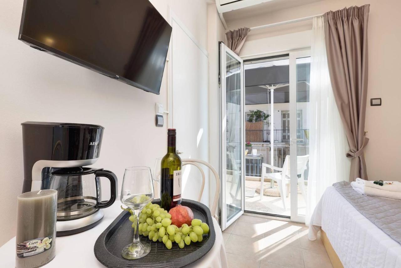 Silver Athens Double Room With Balcony Atenas Exterior foto